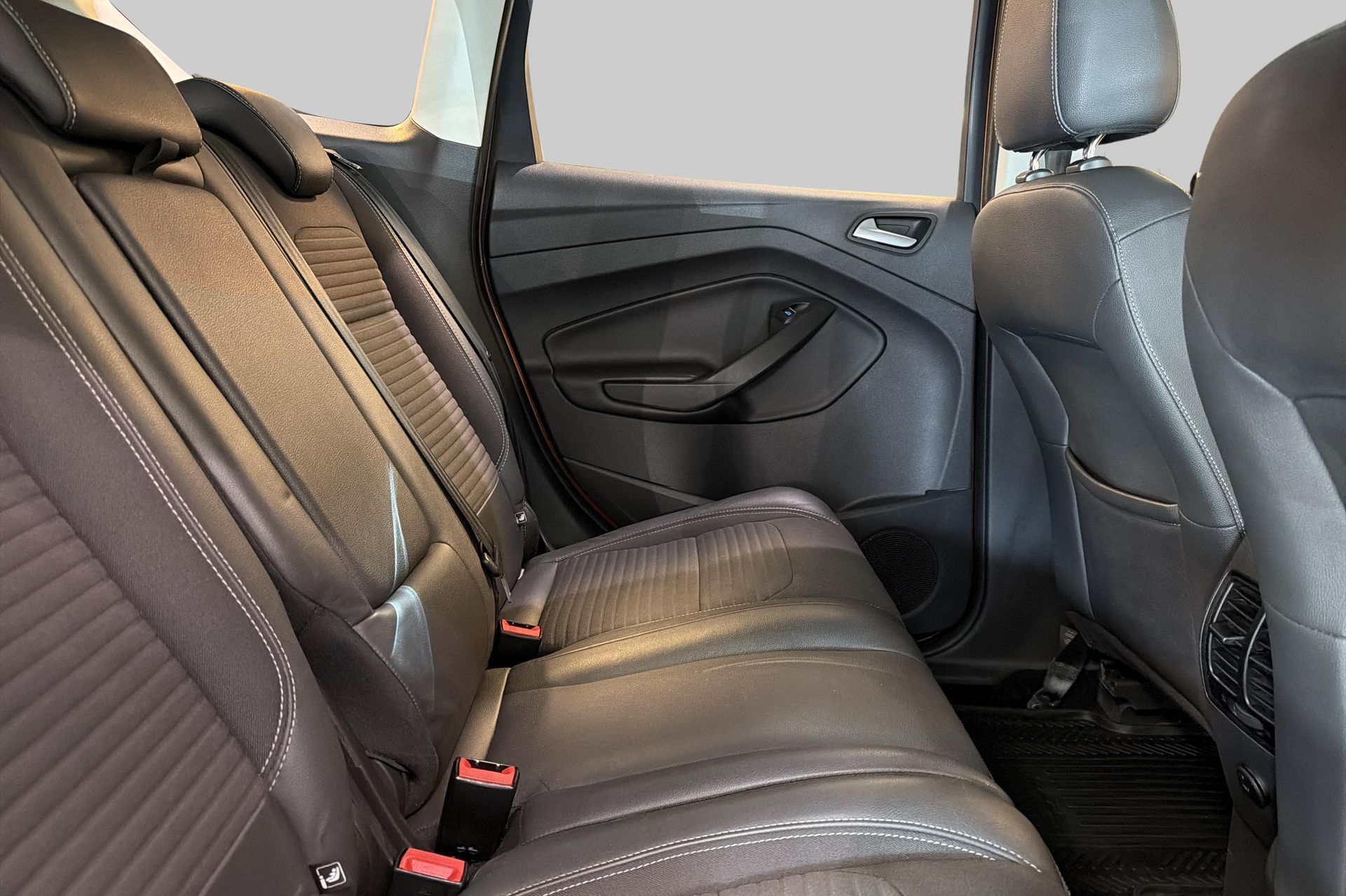 Ford Kuga 2017, kuva 5/10