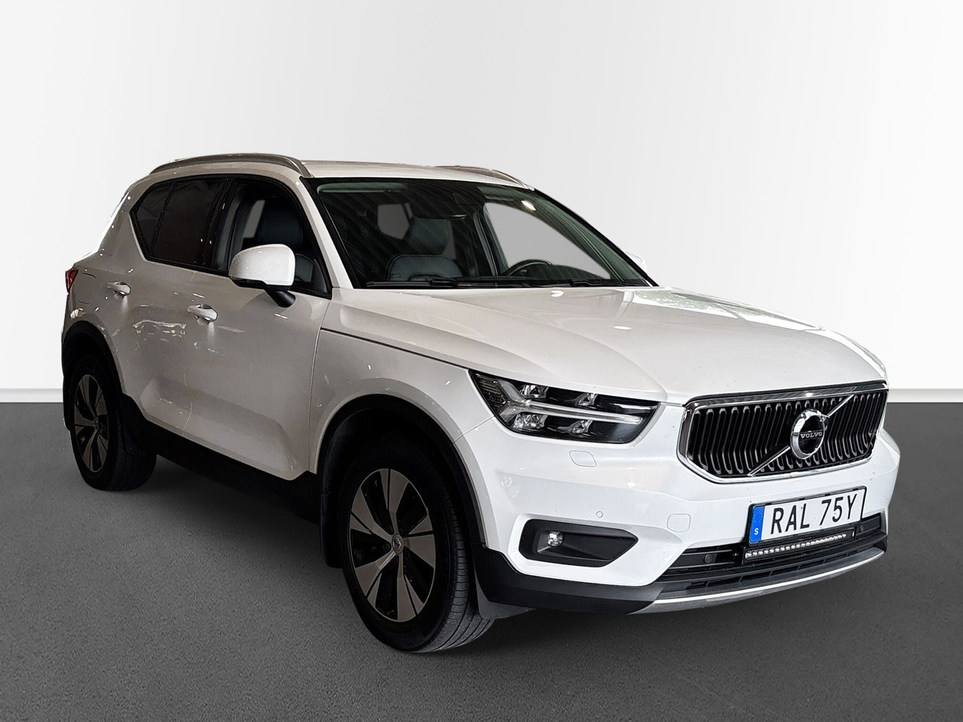 Volvo XC40 B4 2022, kuva 3/10