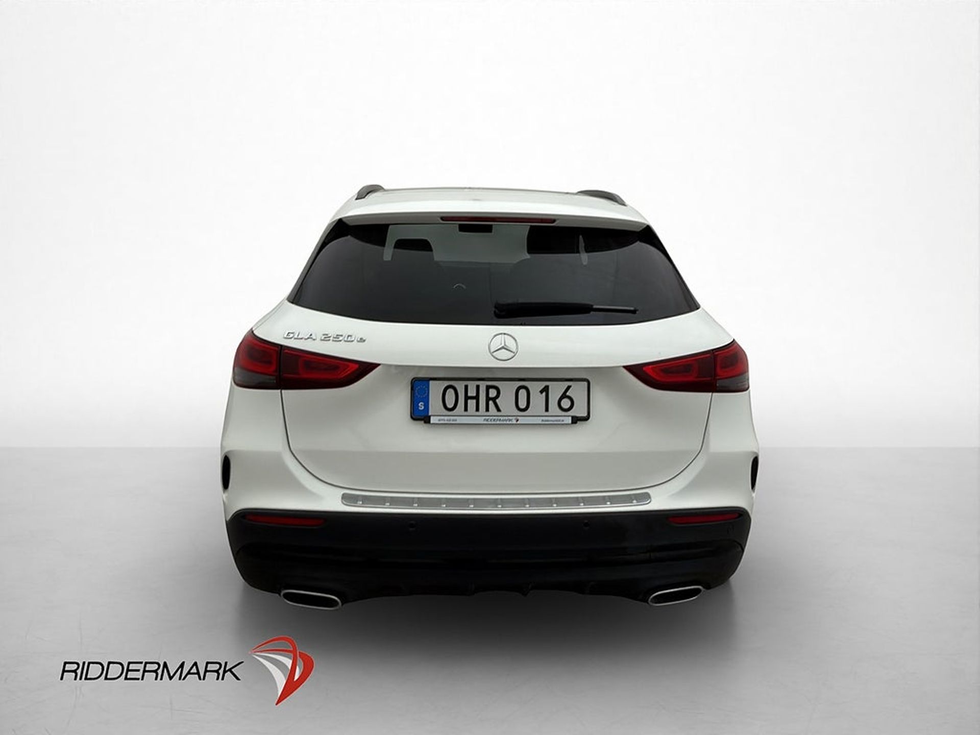 Mercedes-Benz GLA 250 e AMG Line Pano 2023, photo 7/40