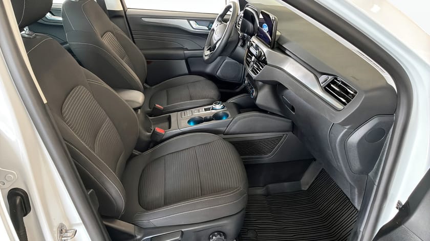 Bild 3 av Ford Kuga Plug-In Hybrid TITANIUM 2.5 FWD 225HK CVT Titanium PHEV 225hk PL 3995:-/Månaden
