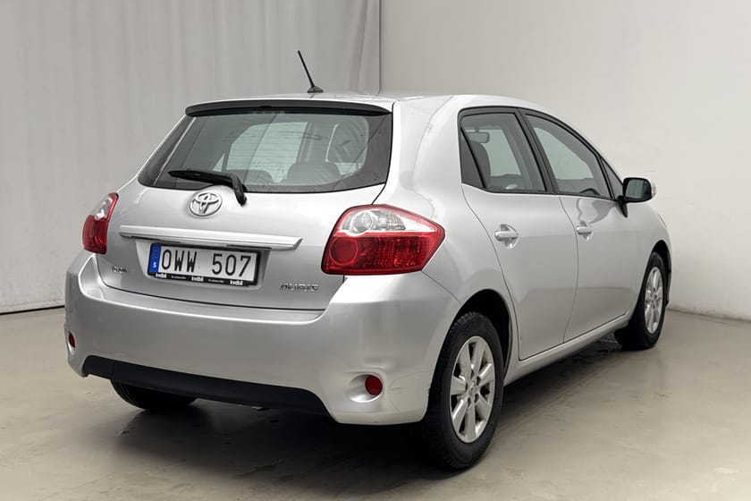 Bild 3 av Toyota Auris 1.6 VVT-i 5dr (132hk)