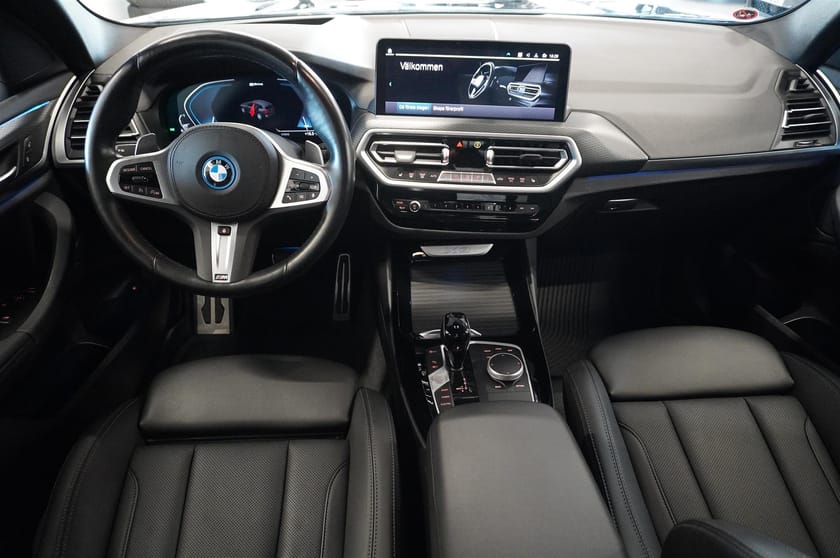 Bild 2 av BMW X3 xDrive30e