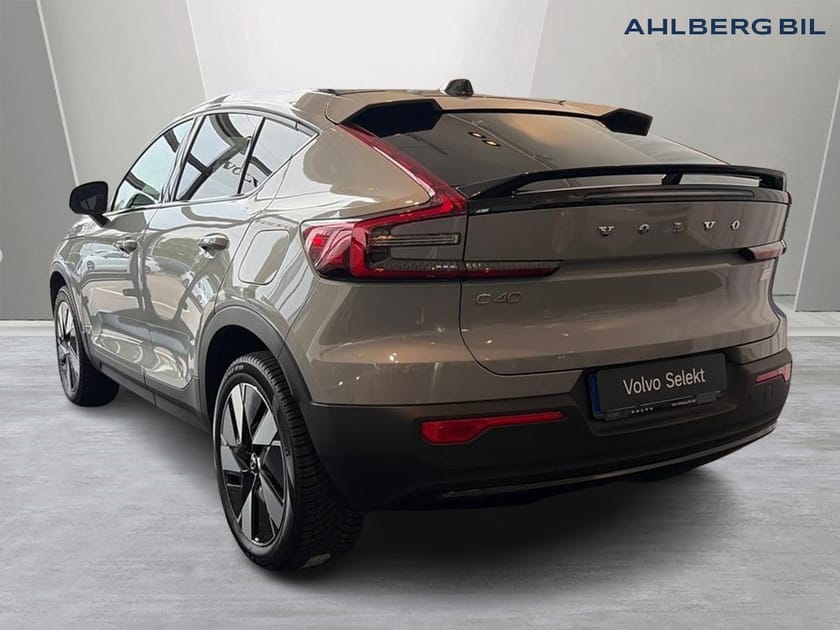 Bild 3 av Volvo C40 Recharge Extended Range Plus, Klimatpaket, Tonade rutor, Värmepump