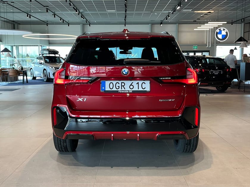 Bild 5 av BMW X1 sDrive18i M Sport D/A Plus Drag Sportstolar Backkamera