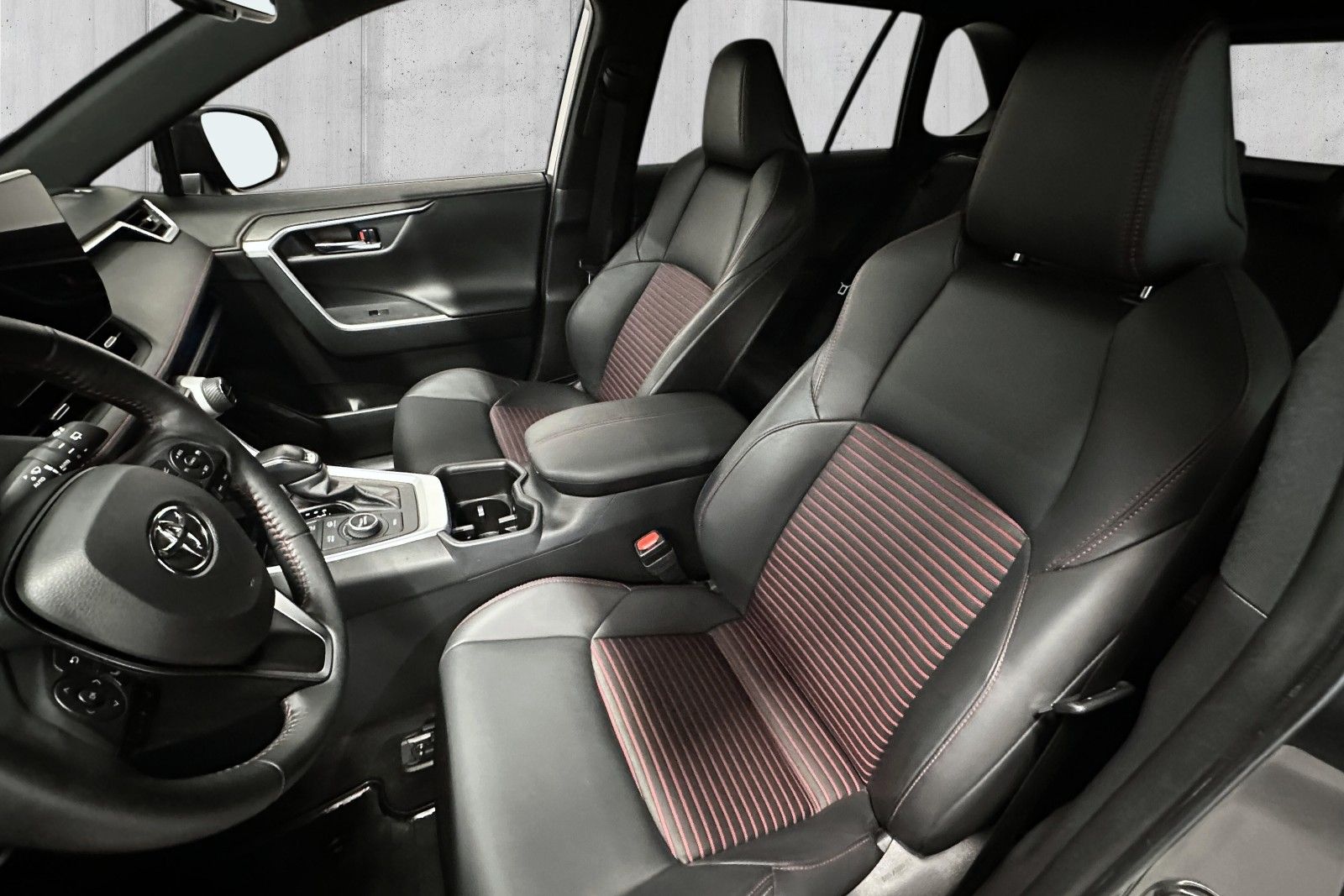 Toyota RAV4 Plug-in Hybrid E-CVT, 306hp, 2024