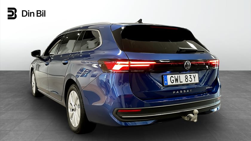 Bild 3 av Volkswagen Passat Variant eHybrid SC Business 272hk Drag & Värmepaket