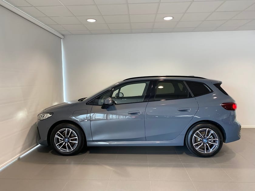 Bild 2 av BMW 225e xDrive Active Tourer 225 4,95% ränta M-Sport Adaptiv Farthållare Drag