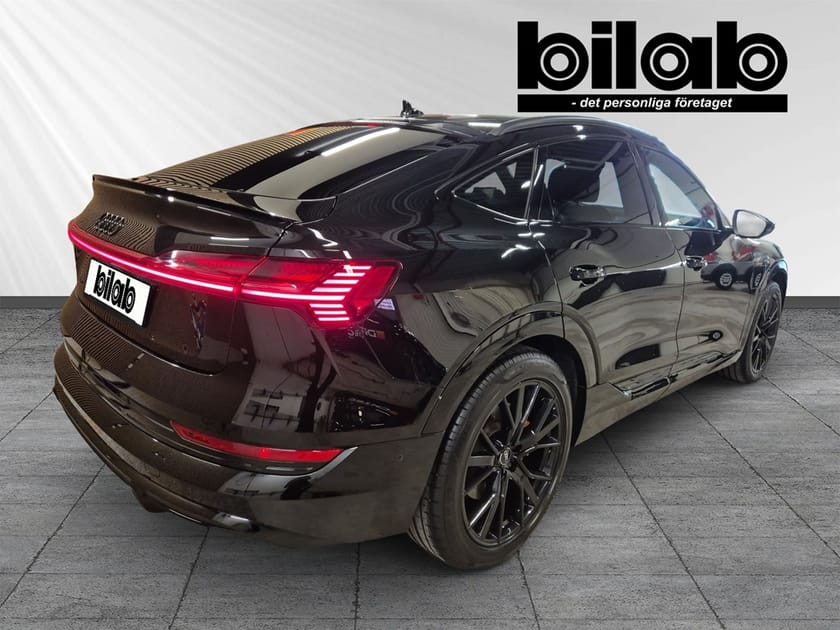 Bild 4 av Audi e-tron Sportback 55 quattro S-line Black edition *mkt utrustning*