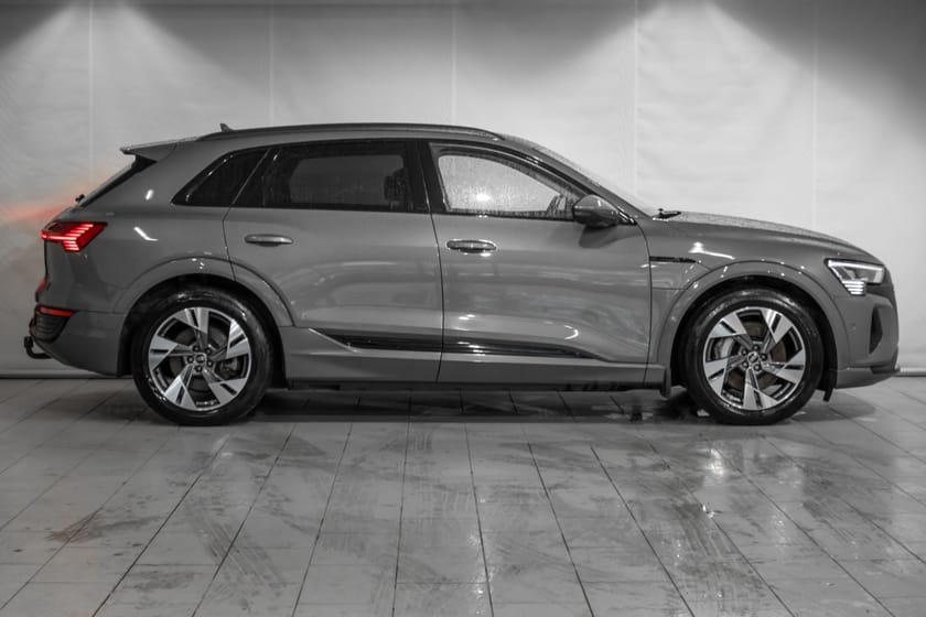 Bilde 2 av Audi Q8 55 e-tron quattro Advanced Plus