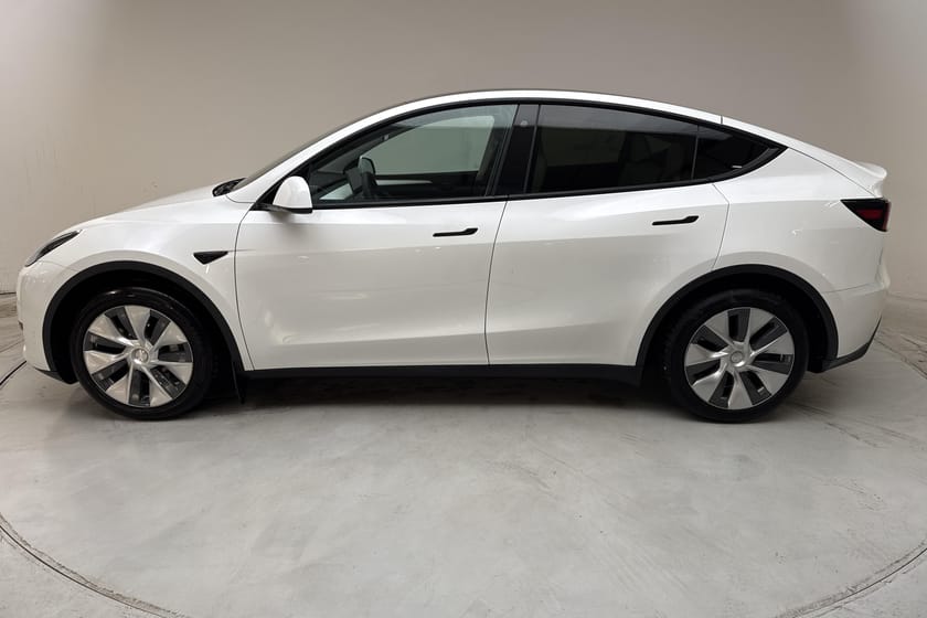 Bild 2 av Tesla Model Y Standard Range RWD