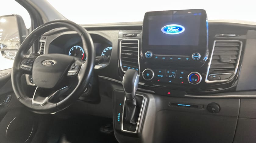 Bild 4 av Ford Tourneo Custom 320 Titanium L2 2.0L EcoBlue 170hk Automat 9-Sits