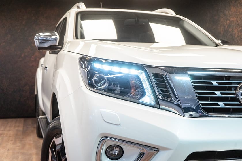 Bild 4 av Nissan Navara Dubbelhytt 2.3 dCi 4WD Tekna | MOMS | Flaklock | Diffspärr | 360