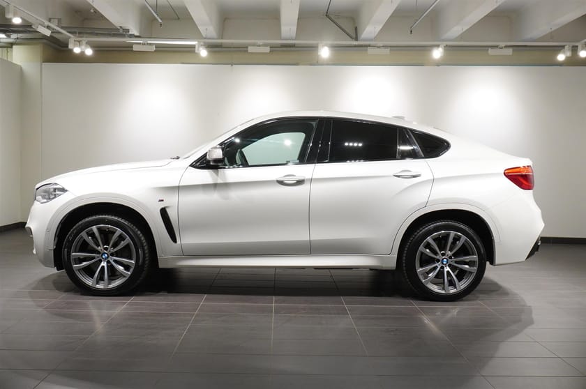 Bild 2 av BMW X6 M50d 360° Taklucka H K Drag 4-Zons DAP Ad-Led