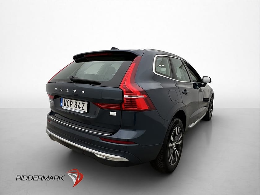 Bild 5 av Volvo XC60 T6 AWD Core Edition Värm Pano Kamera Navi Skinn