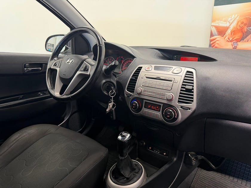 Bild 2 av Hyundai i20 5-dörrar 1.4 Select Euro 4 Ny besiktigad!