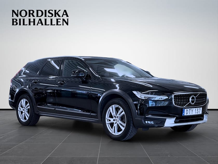 Bild 1 av Volvo V90 Cross Country D4 AWD Inscription Pro Värmare Drag Backkamera