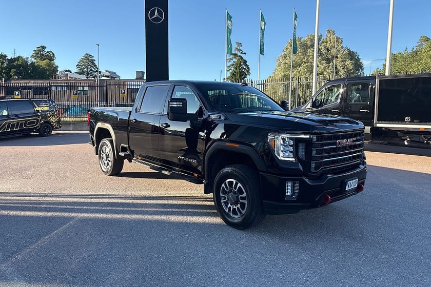 Bild 2 av GMC Sierra 2500 HD Crew Cab 6.6 V8 Duramax 4WD/1600 mil