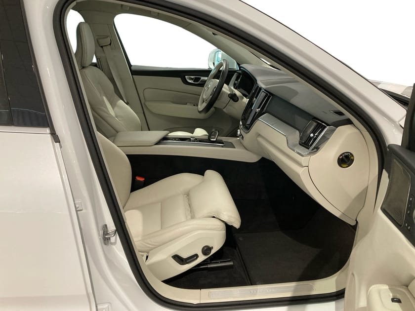 Bild 5 av Volvo XC60 Recharge T6 Core Edition