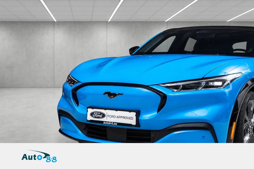 Bilde 3 av Ford Mustang Mach-E Standard Range AWD SR / LAV KM! / Hengerfeste / Sjekk denne!