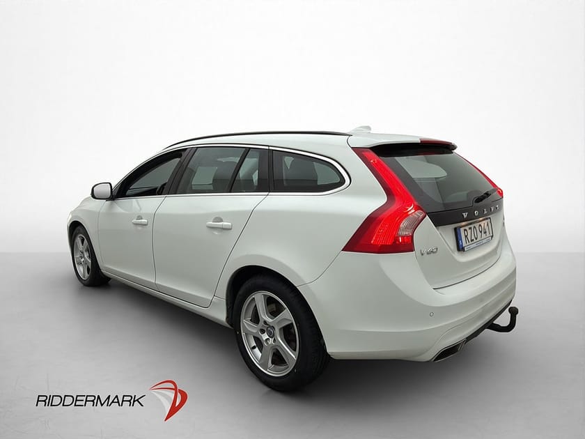 Bild 5 av Volvo V60 D4 190hk Momentum VOC Värmare Dragkrok Navigation