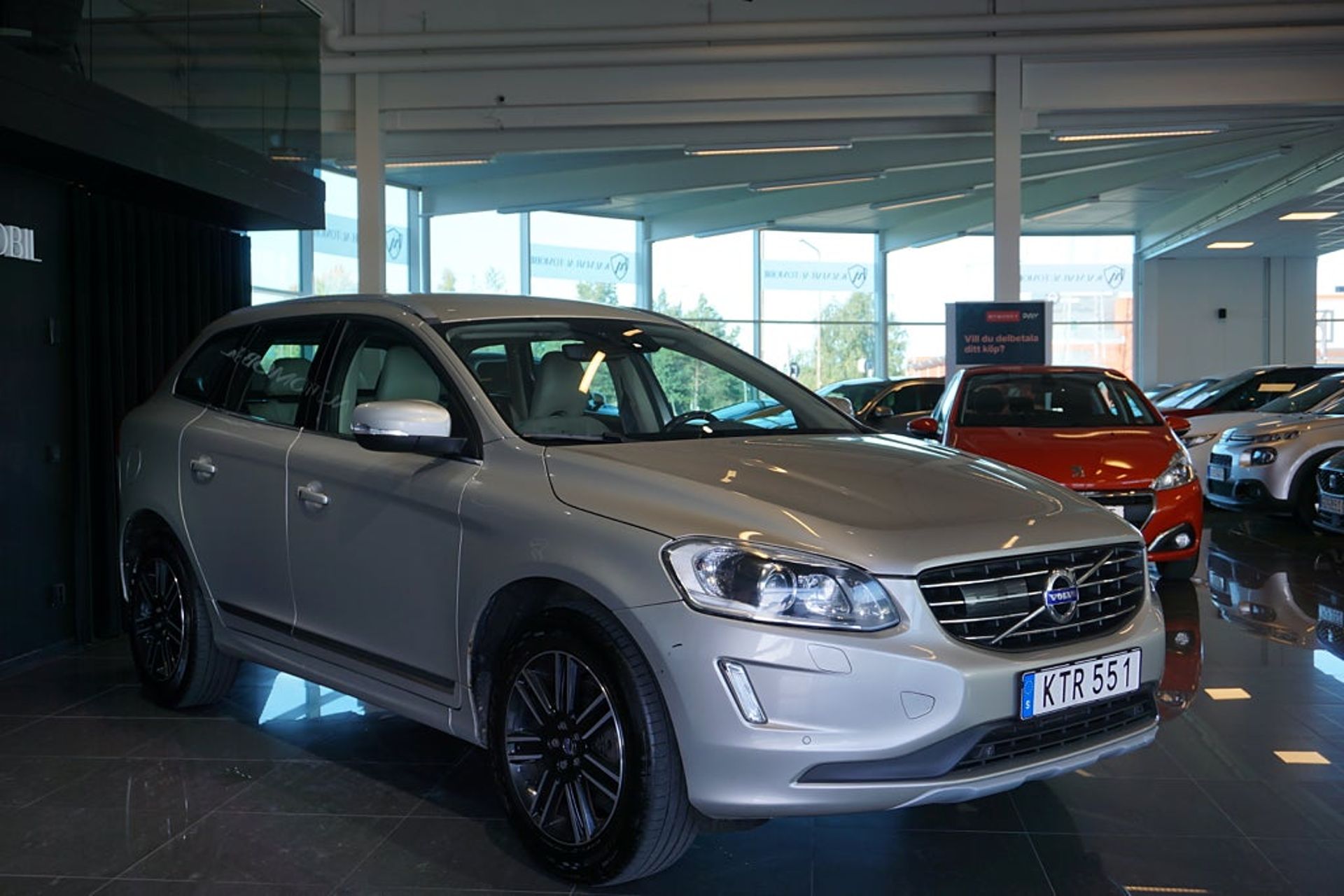 Volvo XC60 2017, bild 2/10