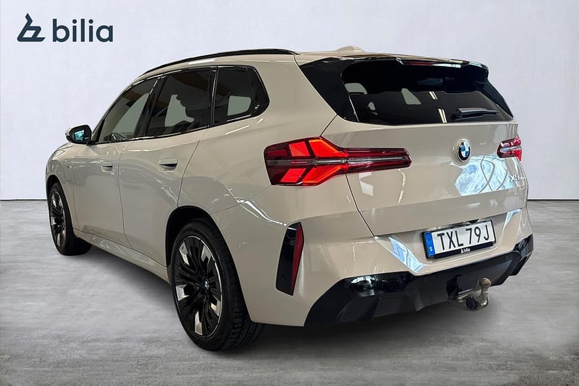 Bild 2 av BMW X3 30e xDrive M Sport H/K Pano Innovation Keyless Drag