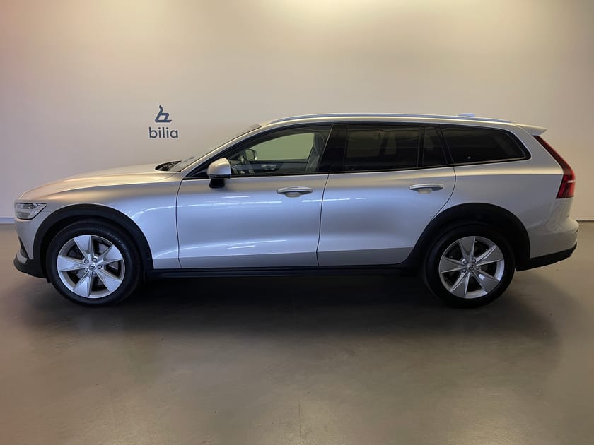 Bild 2 av Volvo V60 Cross Country D4 AWD Advanced Edt/ Lädersport Stolar/ Navigation/ 10.000kr tillbehör /