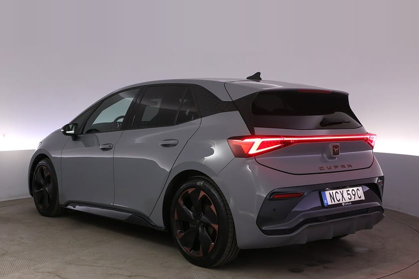 Bild 4 av CUPRA Born e-boost 58 AdapFarth 19" Kamera Navi CarPlay