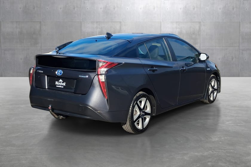 Bilde 5 av Toyota Prius Hybrid Active Style Hybrid/Lav km/AWD
