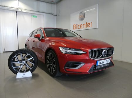 Volvo V60 Recharge T6 AWD 360kam-Drag-Navi-Värmare-Adaptiv-SoV