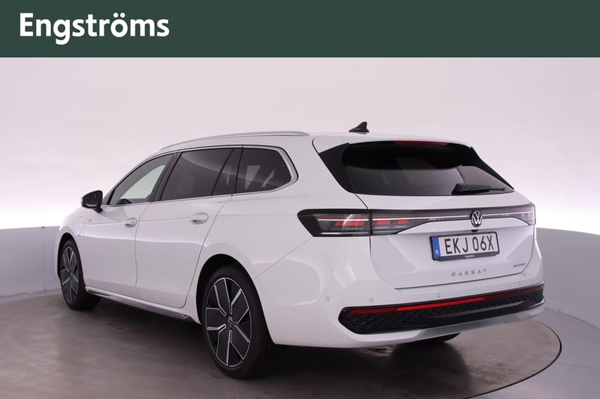 Bild 4 av Volkswagen Passat Variant eHybrid R-Line 272hk SWE Edition