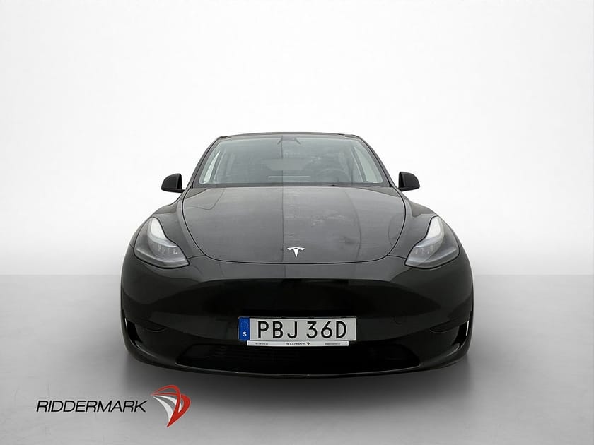 Bild 3 av Tesla Model Y Standard Range RWD Drag Panorama Kamera Autopilot