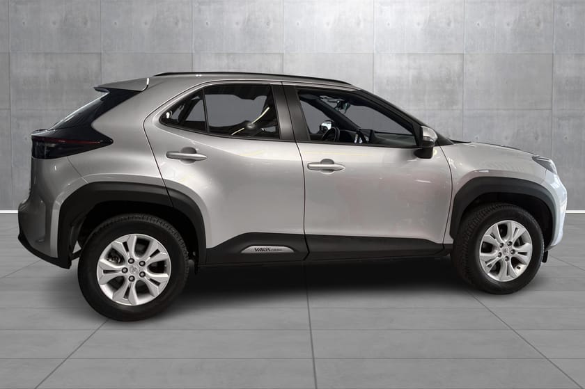Bilde 5 av Toyota Yaris Cross Hybrid 115 AWD-i 1.5 Active Tech Hyb AWD, Rentekampanje 6.25% med 35%EK