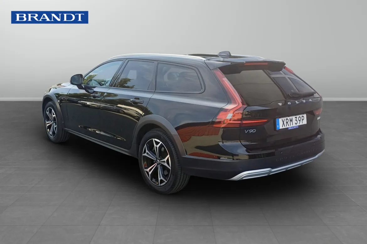 Volvo V90 Cross Country