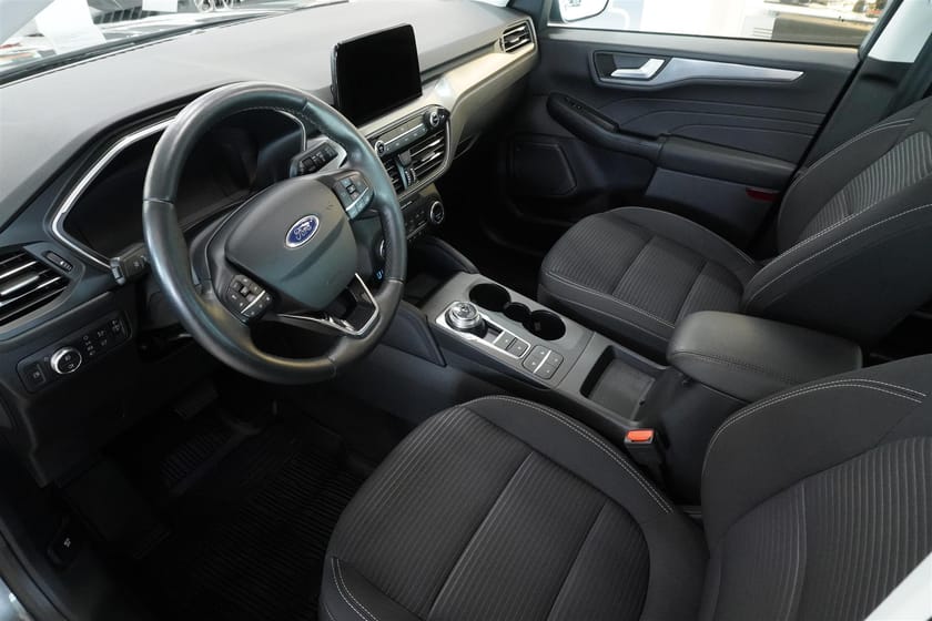 Bild 2 av Ford Kuga Plug-In Hybrid Titanium Business Edition Drag