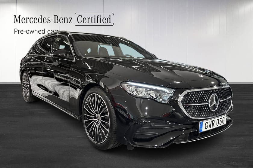 Bild 2 av Mercedes-Benz E 300 de 4MATIC T kombi / Amg Advanced edition