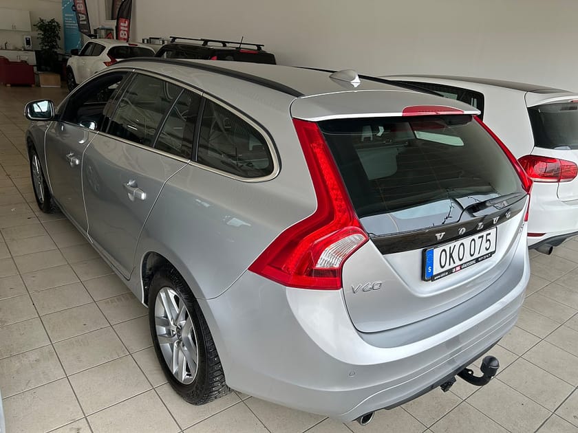 Bild 4 av Volvo V60 D3 Geartronic Momentum Euro 6 Drag