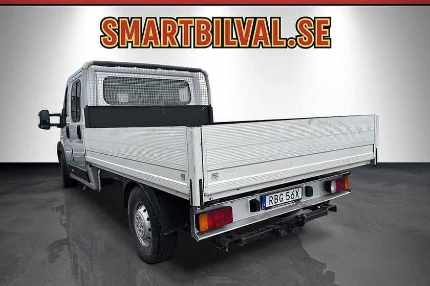 Bild 4 av Citroën Jumper Chassi Dubbelhytt Heavy 35 3,0HDI Flak 7-SITS