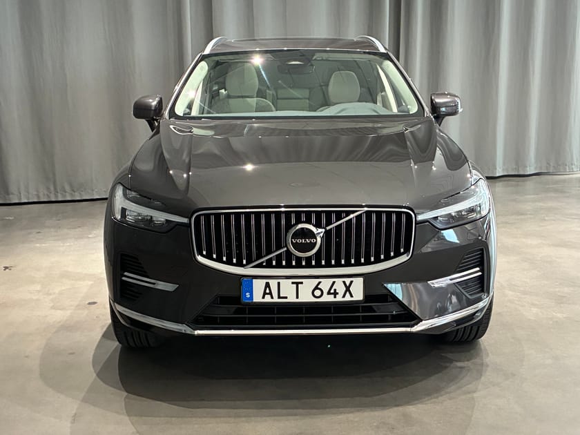 Bild 3 av Volvo XC60 Recharge T6 II Core Edition *V-HJUL/DRAG*