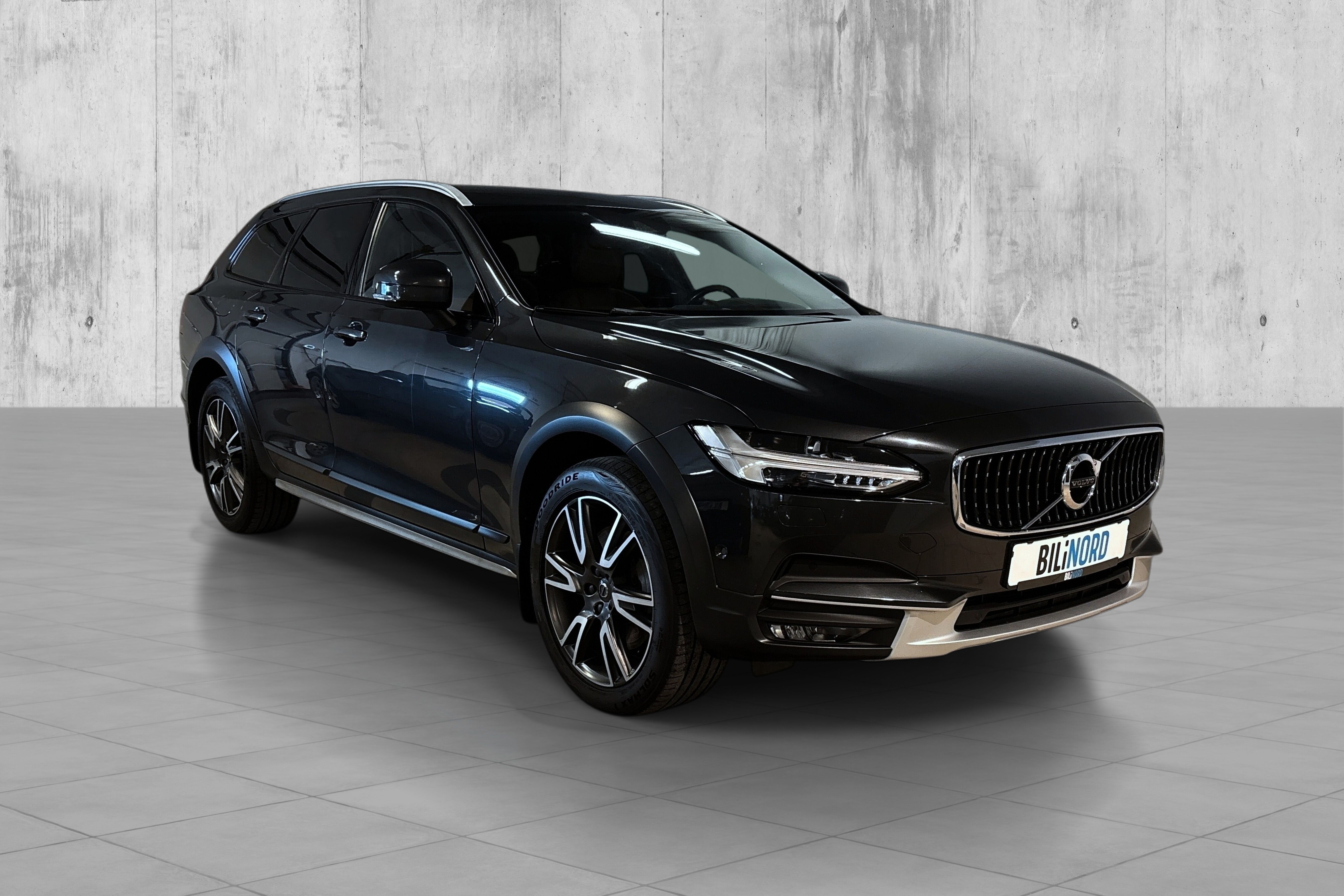 Volvo V90 Cross Country