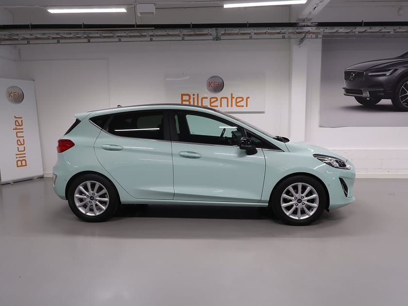 Bild 5 av Ford Fiesta 5-d 1.0 Titanium V-Däck ingår Navi-Kamera-CarPlay-Adapt