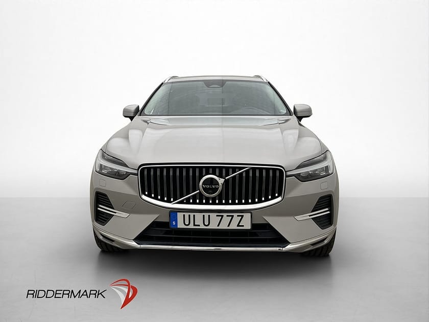 Bild 2 av Volvo XC60 Recharge T6 AWD 350hk Inscription Pano 360° Värm