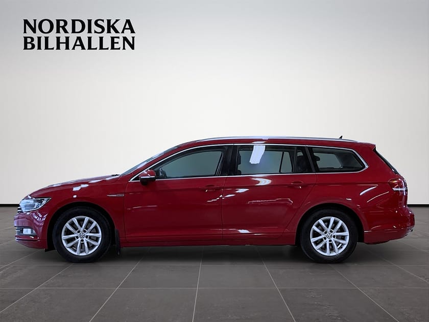 Bild 4 av Volkswagen Passat Sportscombi 2.0 TDI DPF BMT 4Motion Dragkrok Bluetooth