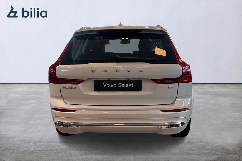 Bild 5 av Volvo XC60 Recharge T6 Core Edition, Panorama, Backkamera, On Call