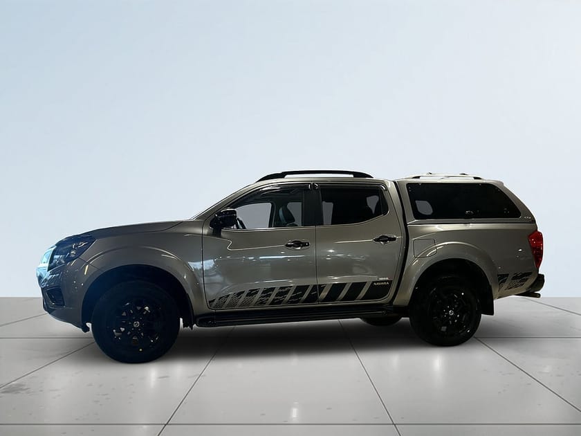 Bild 4 av Nissan Navara Dubbelhytt 2.3 dCi 4WD MOMS Dvärm Drag Bkamera Kåpa S&V