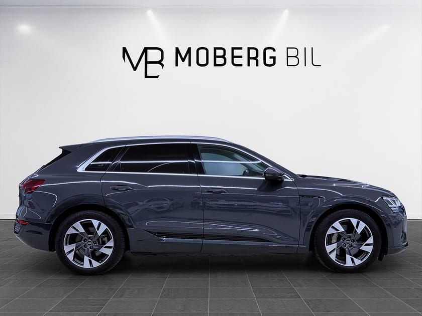 Bild 3 av Audi Q8 50 e-tron quattro 340hk B-Kamera CarPlay Navi
