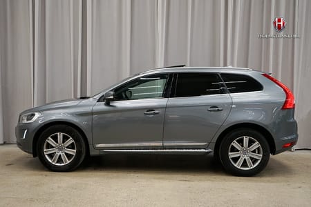 Volvo XC60 D4 AWD Summum Pano Drag Dvärme BLIS Rattvärme Kamera