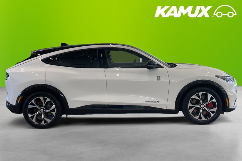 Bild 2 av Ford Mustang Mach-E Long Range AWD Pano B&O 360° Skinn Navi Drag