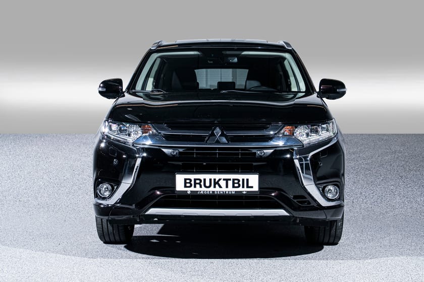 Bilde 2 av Mitsubishi Outlander PHEV 5-s 4WD/Skinn/Hengerfeste+++