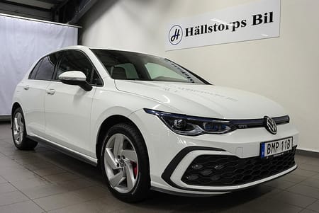 Volkswagen Golf GTE 1.4 TSI RATTVÄRME/LÅGMILARE/P-SENSORER/CARPLAY